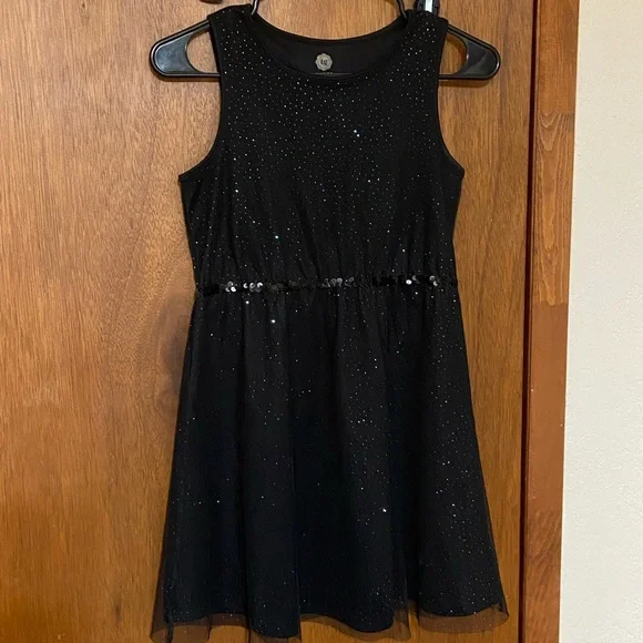 Total Girl Dresses | Big Girls Glittery Sequin Mesh Dress | Color: Black | Size: 14g | Thuyshopper548's Closet